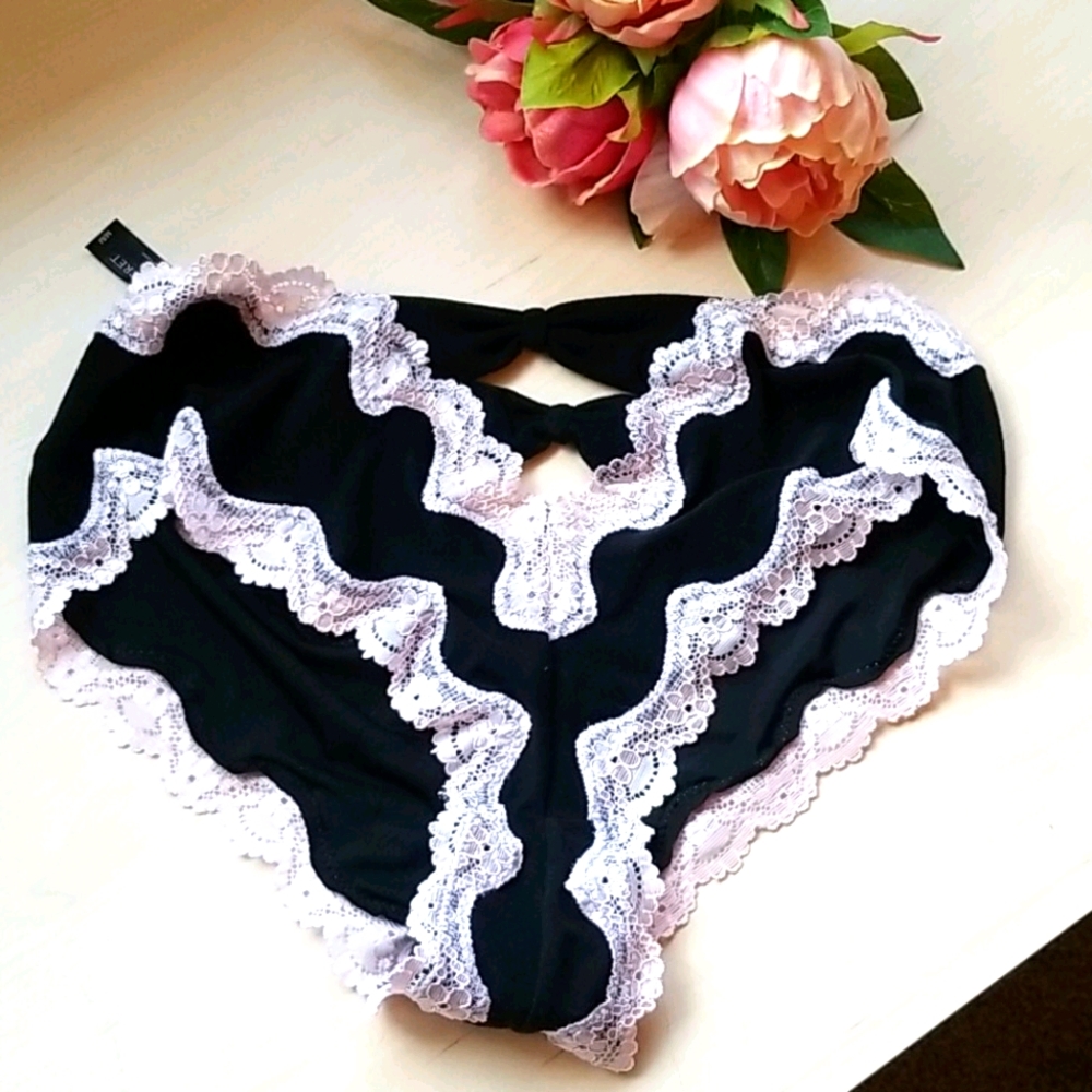 Victoria's Secret panties sexy backside detail!